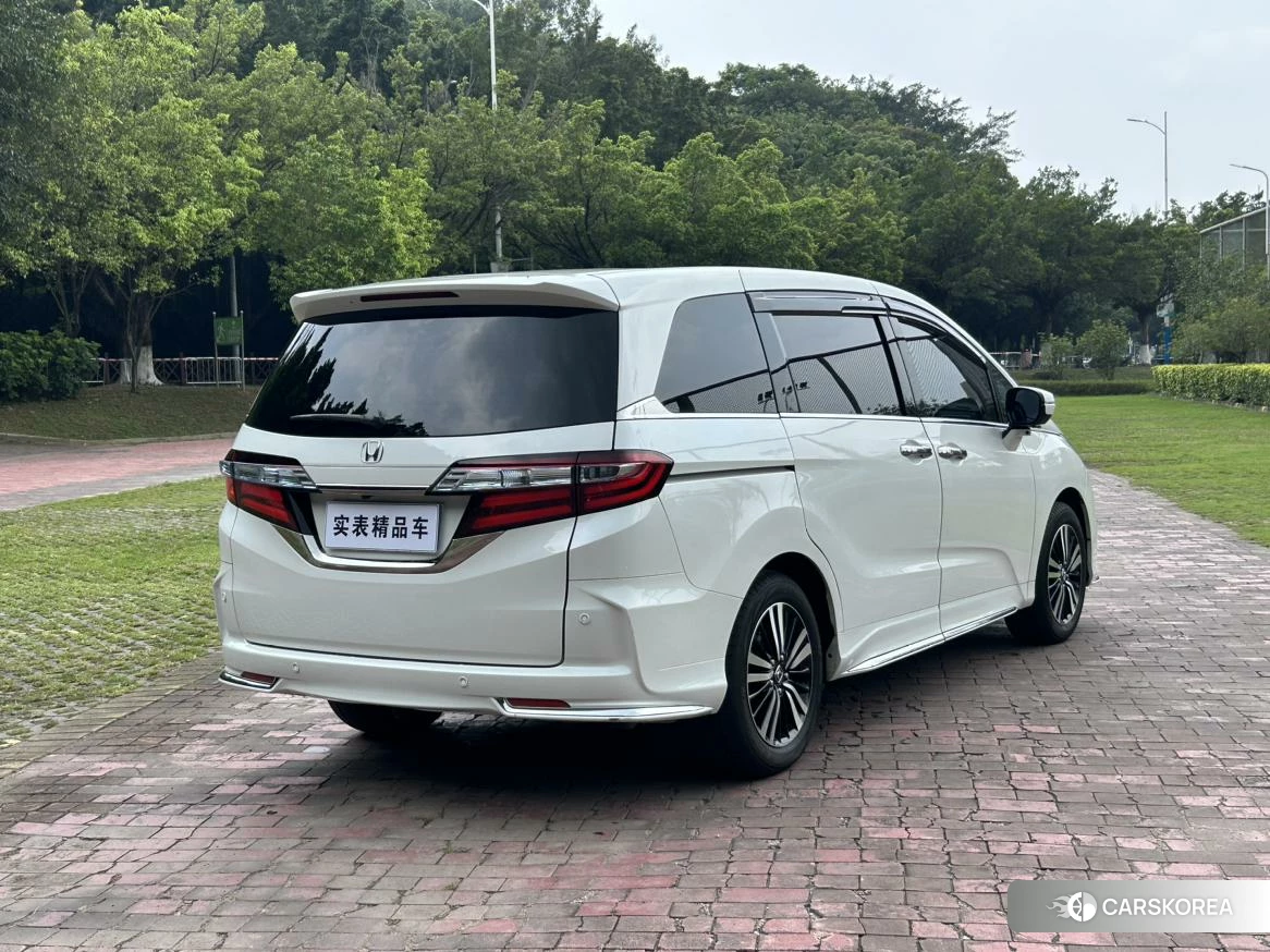 Honda Odyssey id 4452937 из Китая 7
