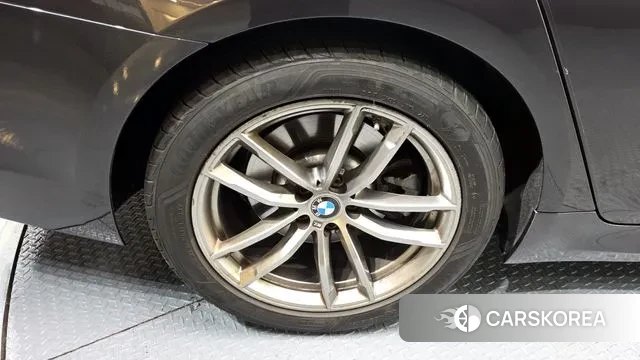 BMW 5 Series (G30) id 3464355 из Кореи 15