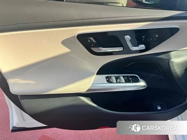 Mercedes-Benz E-Class W214 2024 Белый из Кореи, фото 6