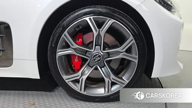 Kia Stinger id 3723605 из Кореи 15