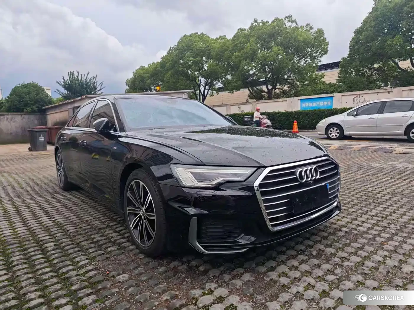 Audi A6L id 4628166 из Китая 10