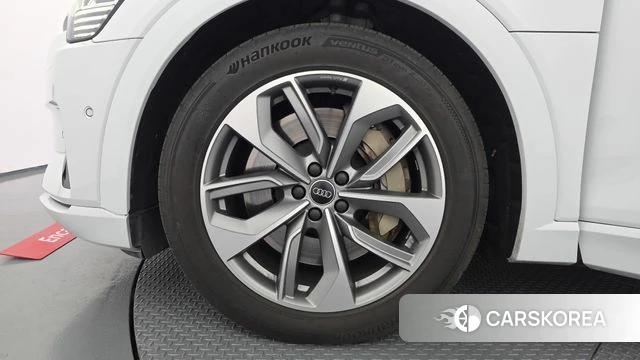 Audi e-Tron id 4317448 из Кореи 15