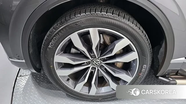 Volkswagen Touareg 3rd generation id 3175684 из Кореи 15