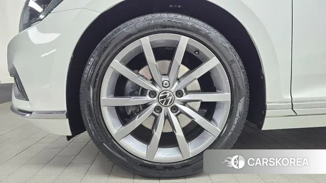 Volkswagen Passat GT (B8) id 3764780 из Кореи 15