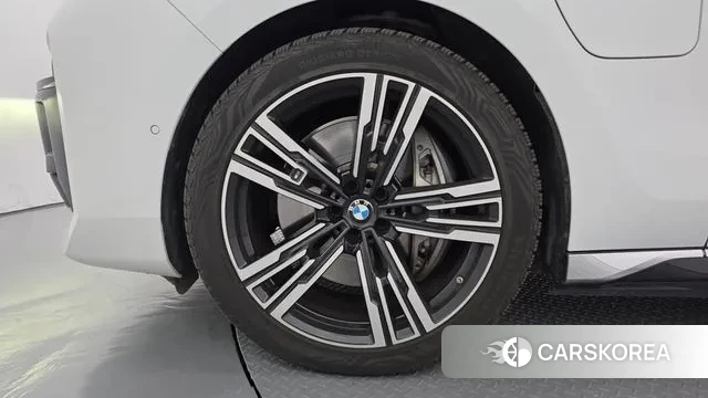 BMW 7 Series (G70) id 3496951 из Кореи 15