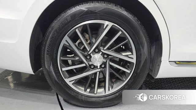 Hyundai The New Grandeur IG id 4457390 из Кореи 26