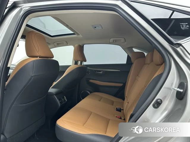 Lexus NX id 4307639 из Китая 14