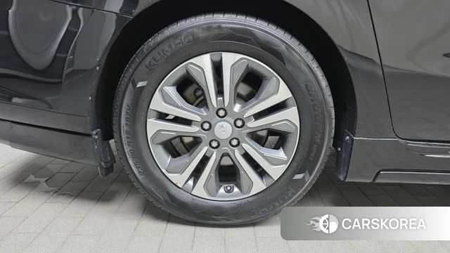 Kia The New Carnival id 4615112 из Кореи 15