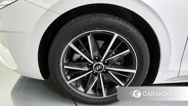 Hyundai The New Grandeur IG id 4361521 из Кореи 28