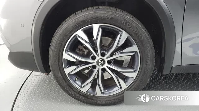 Infiniti QX30 id 2242631 из Кореи 15