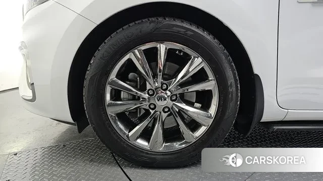 Kia The New Carnival id 3588213 из Кореи 15