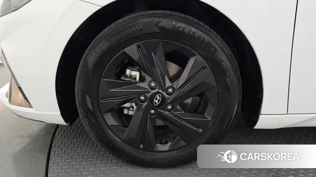 Hyundai Avante (CN7) id 3701908 из Кореи 15