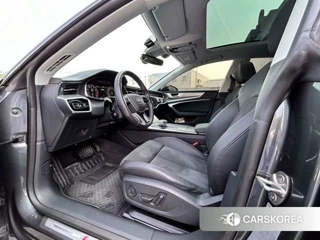 Audi A7 2024 Темно-серый из Китая, фото 6