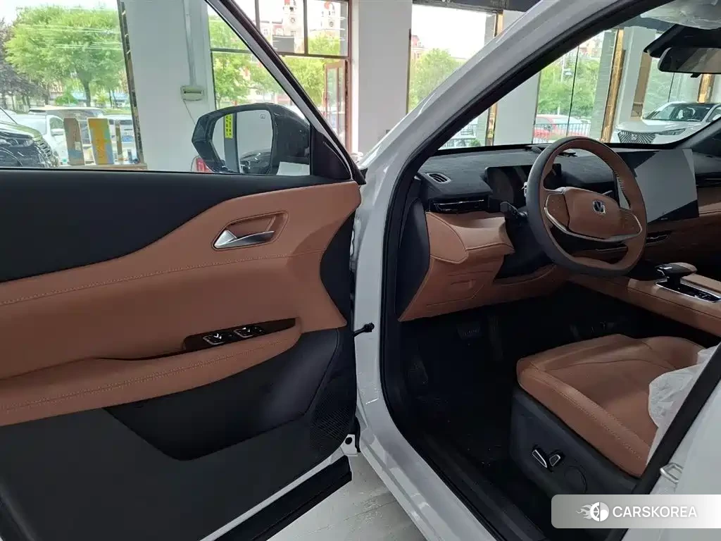 Chang'an Changan UNI-Z id 4576309 из Китая 19