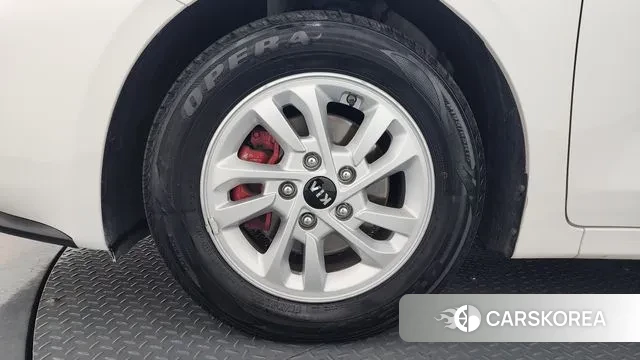 Kia Come New K3 id 3703348 из Кореи 15