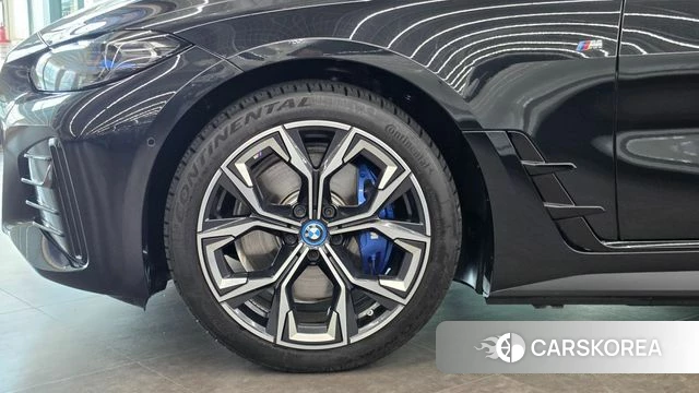 BMW i4 id 3876773 из Кореи 15