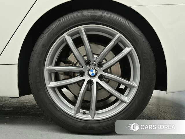 BMW 5 Series (G30) id 4769993 из Кореи 15