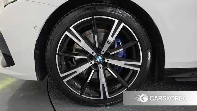 BMW 5 Series (G60) id 4686515 из Кореи 33