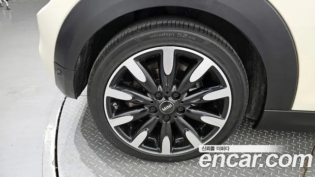 Mini Cooper S Convertible id 2719562 из Кореи 15