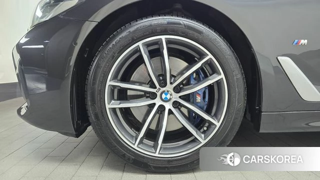 BMW 5 Series (G30) id 3916456 из Кореи 15