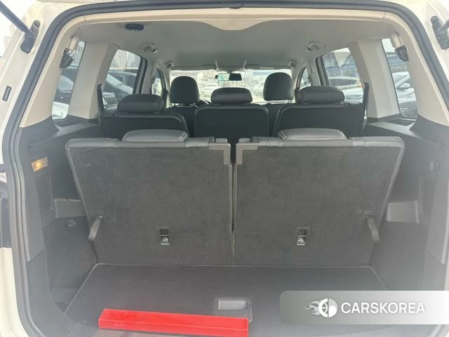 Volkswagen Touran L id 4209122 из Китая 12