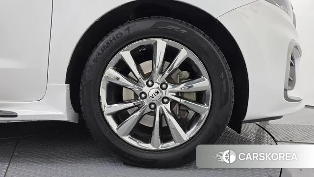 Kia The New Carnival id 3557465 из Кореи 15