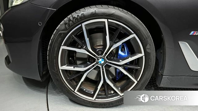 BMW 5 Series (G30) id 3793892 из Кореи 15