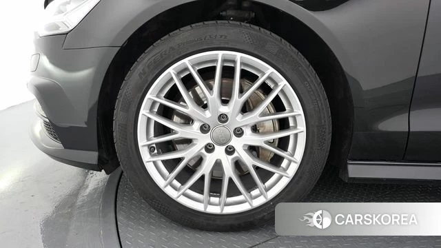 Audi New A6 id 4325624 из Кореи 15