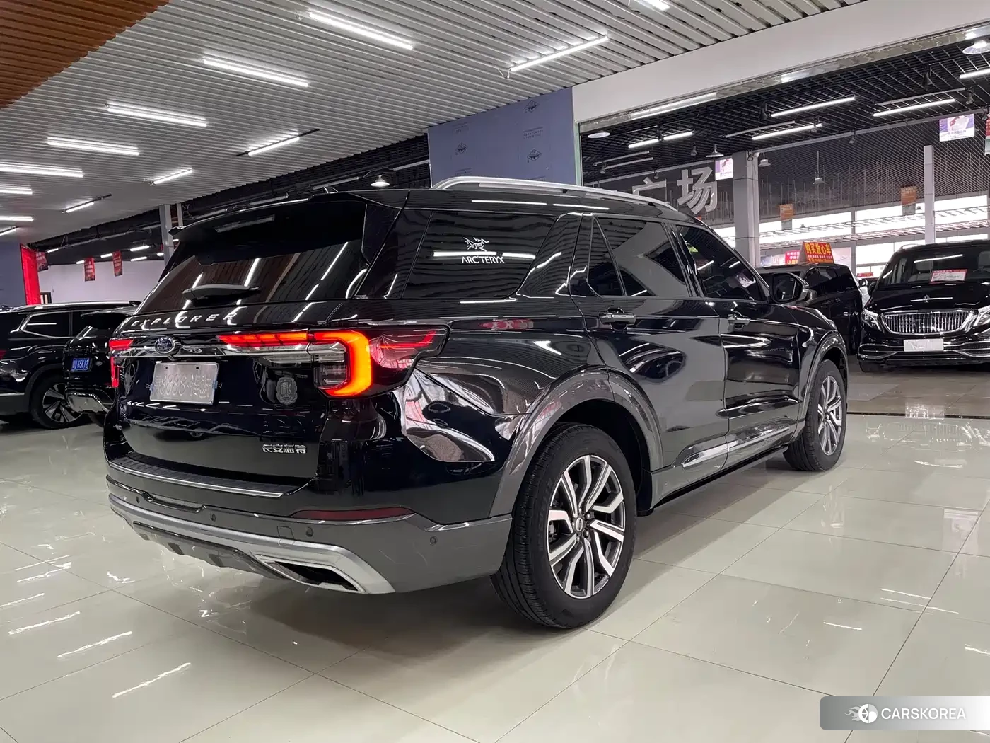 Ford Explorer 2024 Черный из Китая, фото 5