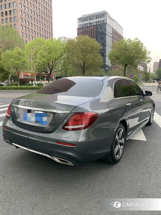 Mercedes-Benz E-class id 4236307 из Китая 10