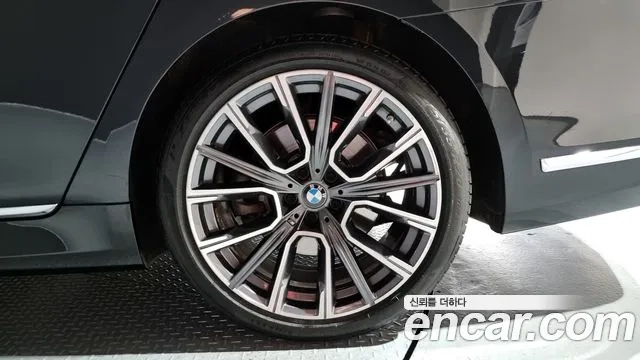 BMW 7 Series (G11) id 2879267 из Кореи 15