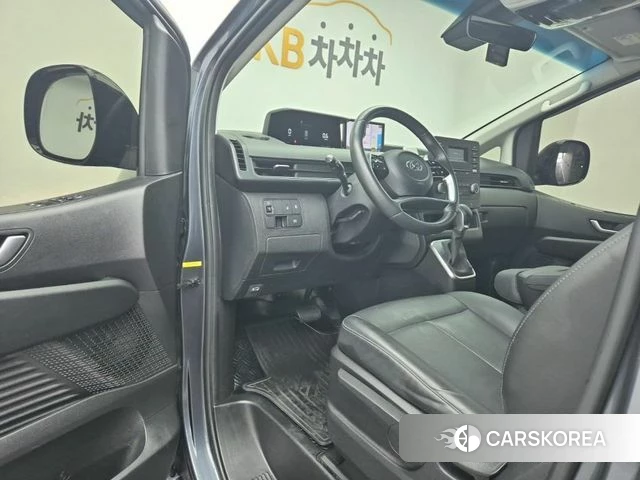 Hyundai Staria id 3877019 из Кореи 15