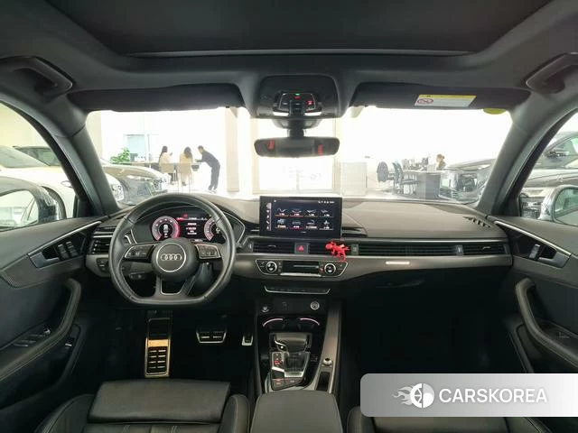 Audi A4L id 4297629 из Китая 10