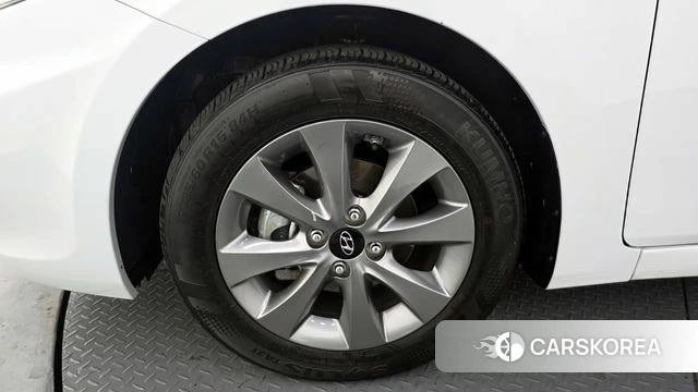 Hyundai Accent (New type) id 3886219 из Кореи 15