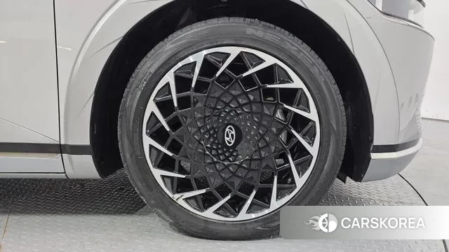 Hyundai Ionic 5 id 3518982 из Кореи 15