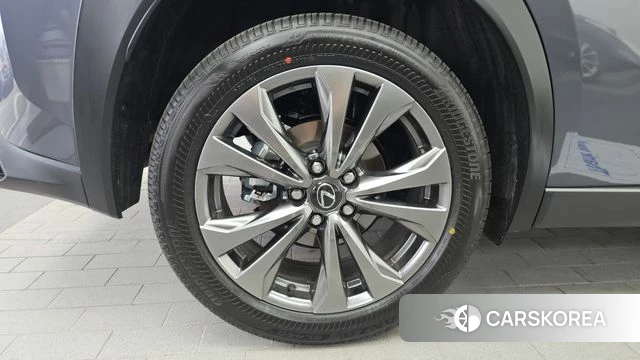 Lexus UX300h id 4479920 из Кореи 26