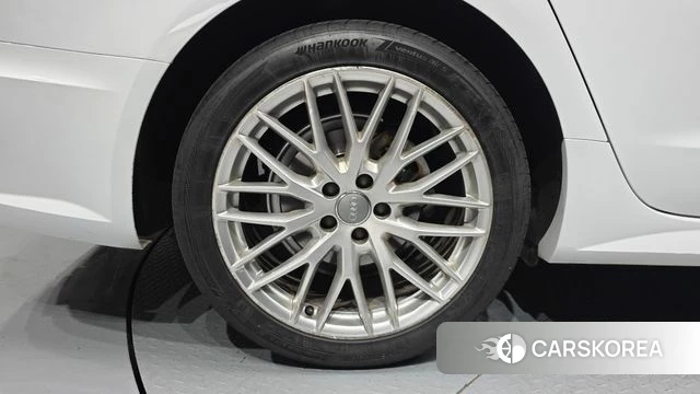 Audi New A6 id 3943031 из Кореи 15