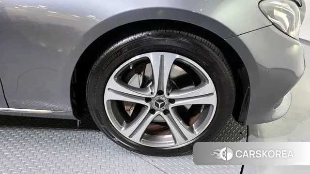 Mercedes-Benz E-Class W213 id 3578667 из Кореи 15