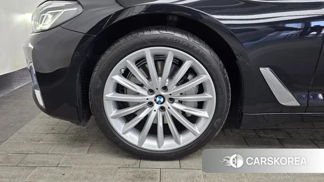 BMW 5 Series (G30) id 3644948 из Кореи 15