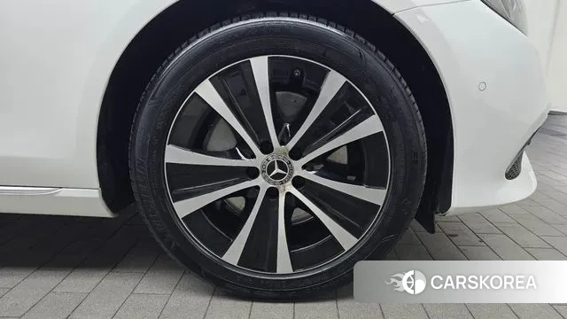 Mercedes-Benz E-Class W213 id 3708896 из Кореи 15