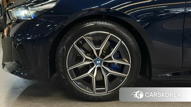BMW i5 (G60) id 4388194 из Кореи 15