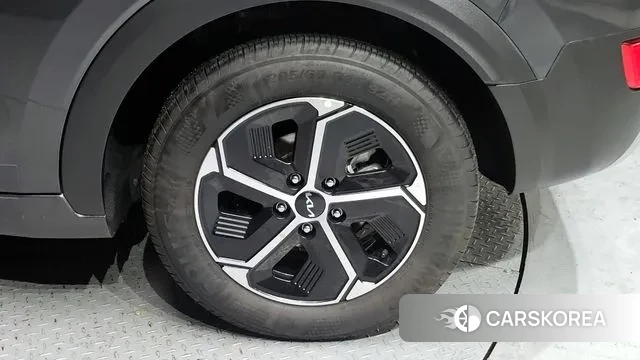 Kia Di Ol Nu Niro id 3725792 из Кореи 15