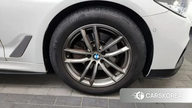 BMW 5 Series (G30) id 3480300 из Кореи 15