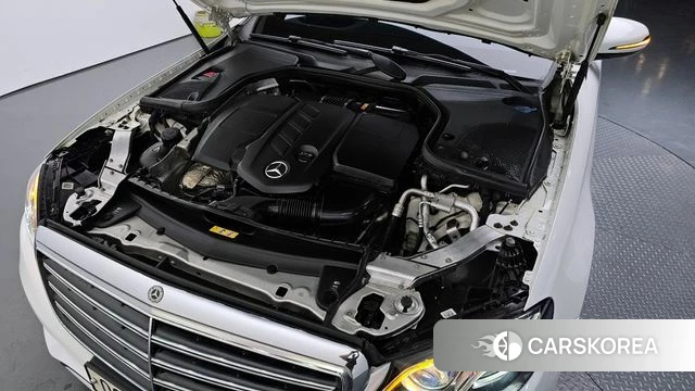 Mercedes-Benz E-Class W213 id 4251272 из Кореи 28