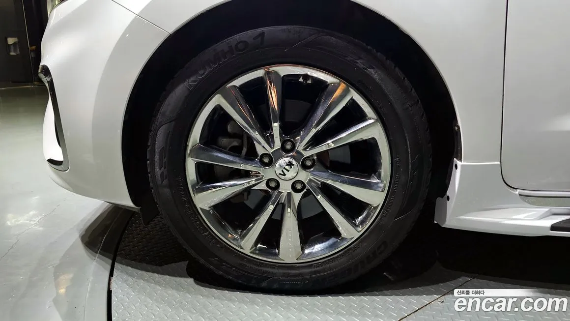 Kia The New Carnival id 1818654 из Кореи 15