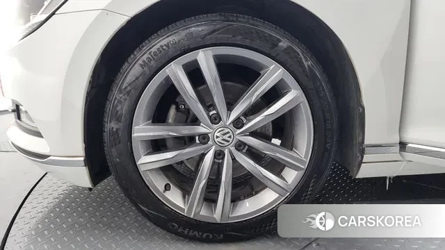 Volkswagen Passat GT (B8) id 3563299 из Кореи 15