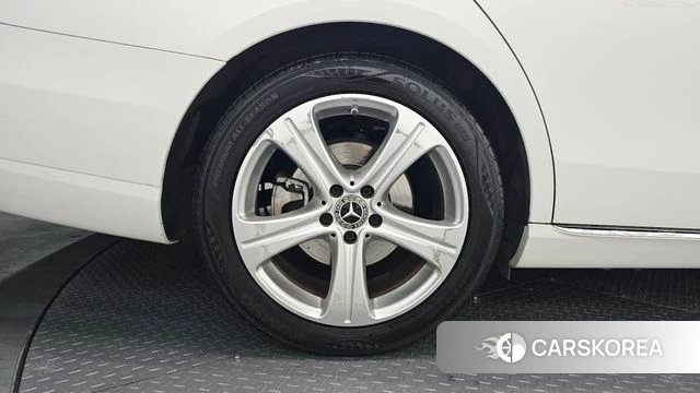 Mercedes-Benz E-Class W213 id 4596394 из Кореи 26