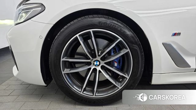 BMW 5 Series (G30) id 4293747 из Кореи 30