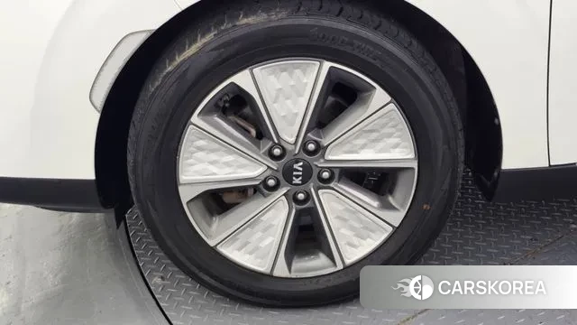 Kia Soul Booster EV id 2995403 из Кореи 15