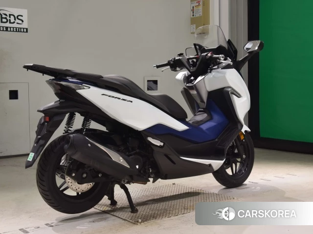 Honda FORZA 2018 из Японии, фото 3